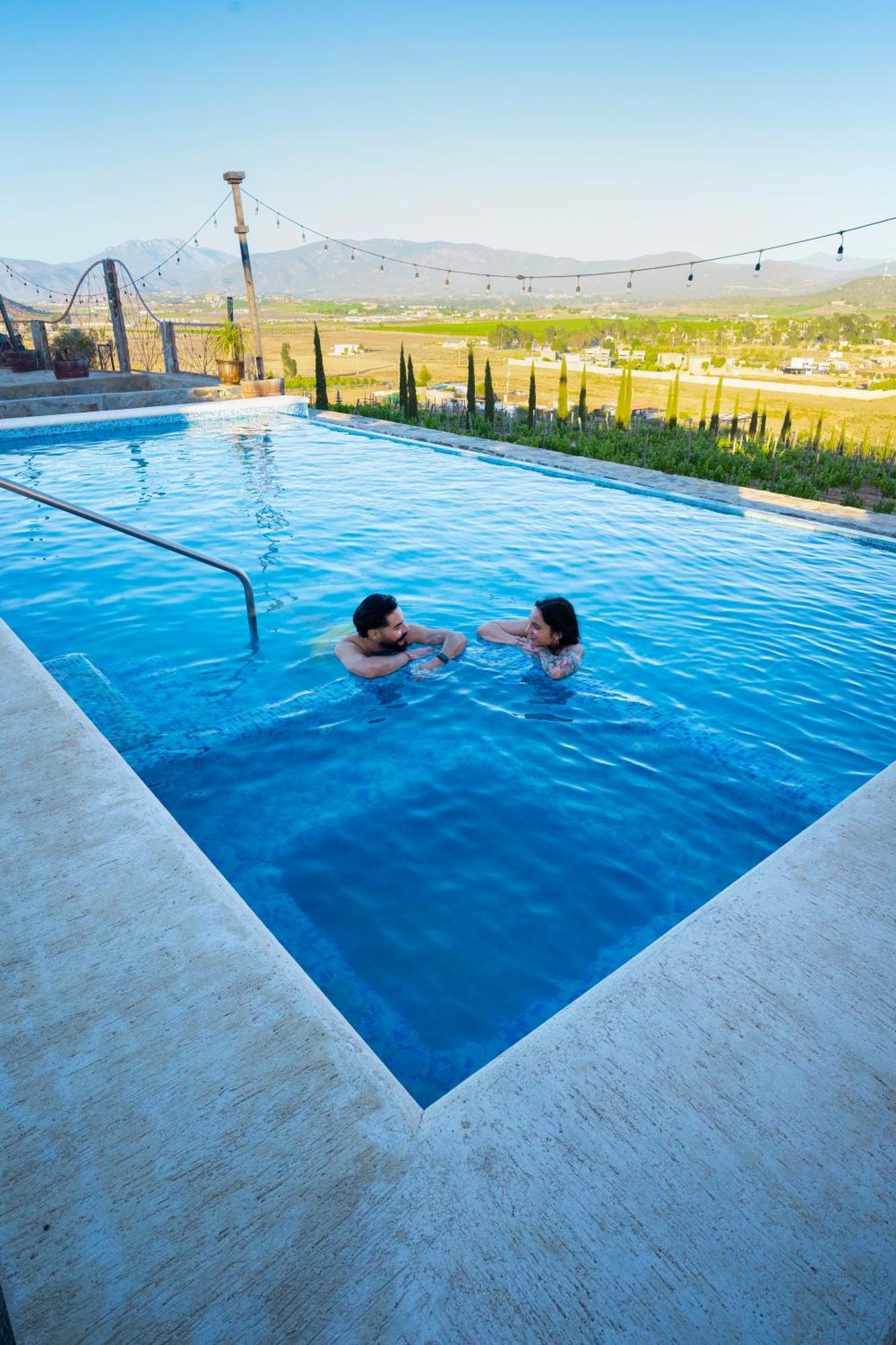 Bajo Estrellas Hotel Contemporaneo Валье-де-Гуадалупе Экстерьер фото